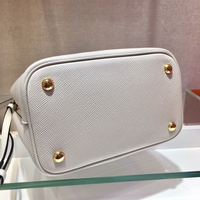 Pra*a top handle bags